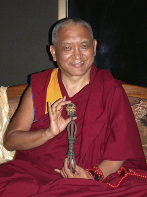 Lama Zopa Rinpoche: La stessa mente costantemente interpreta e giudica, perché non stiamo cercando di cambiarla, non cerchiamo di sviluppare la nostra mente, per renderla più pura, più positiva.