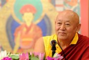 Sua Santità Drikung Kyabgon Chetsang Rinpoche: Affinché la vostra pratica abbia successo. 