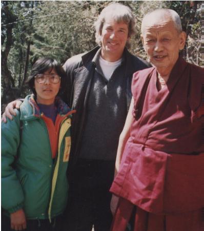 Il Ven. Ghesce Yesce Tobten, Richard Gere e Dechen Dolkar Presidente dell'Associazione Donne Tibetane in Italia.