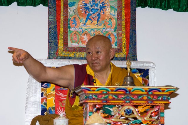 Sua Santità Drikung Kyabgon Chetsang Rinpoche