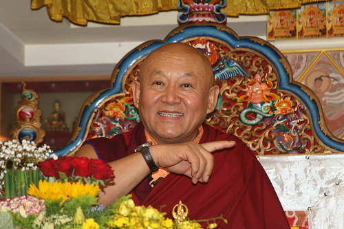 Sua Santità Drikung Kyabgon Chetsang Rinpoche