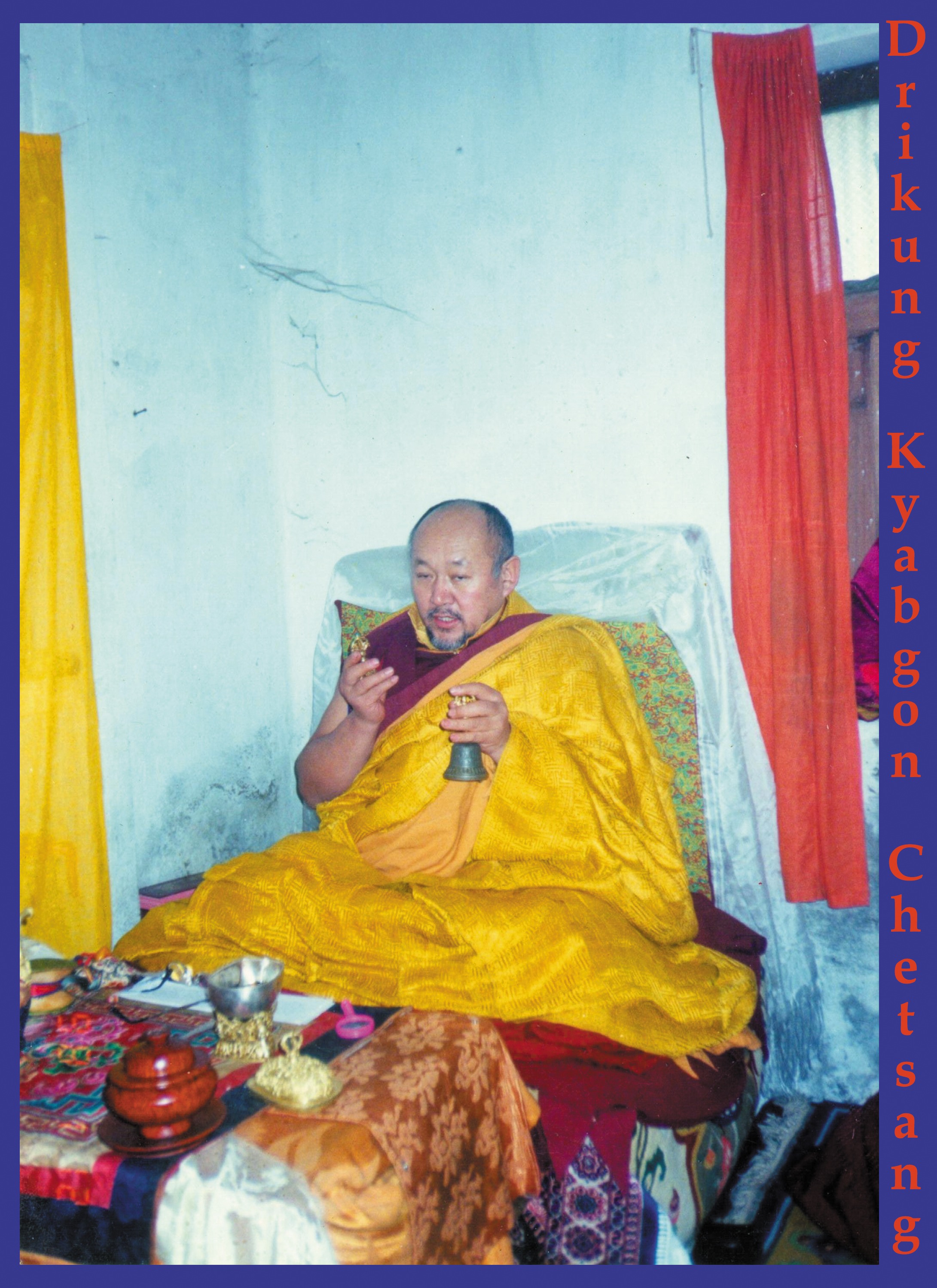 Sua Santità Drikung Kyabgon Chetsang Rinpoche in ritiro.