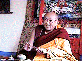Sua Santità Drikung Kyabgon Chetsang Rinpoche: Shamatha e Vipashyana occupano un posto molto importante nella pratica. 