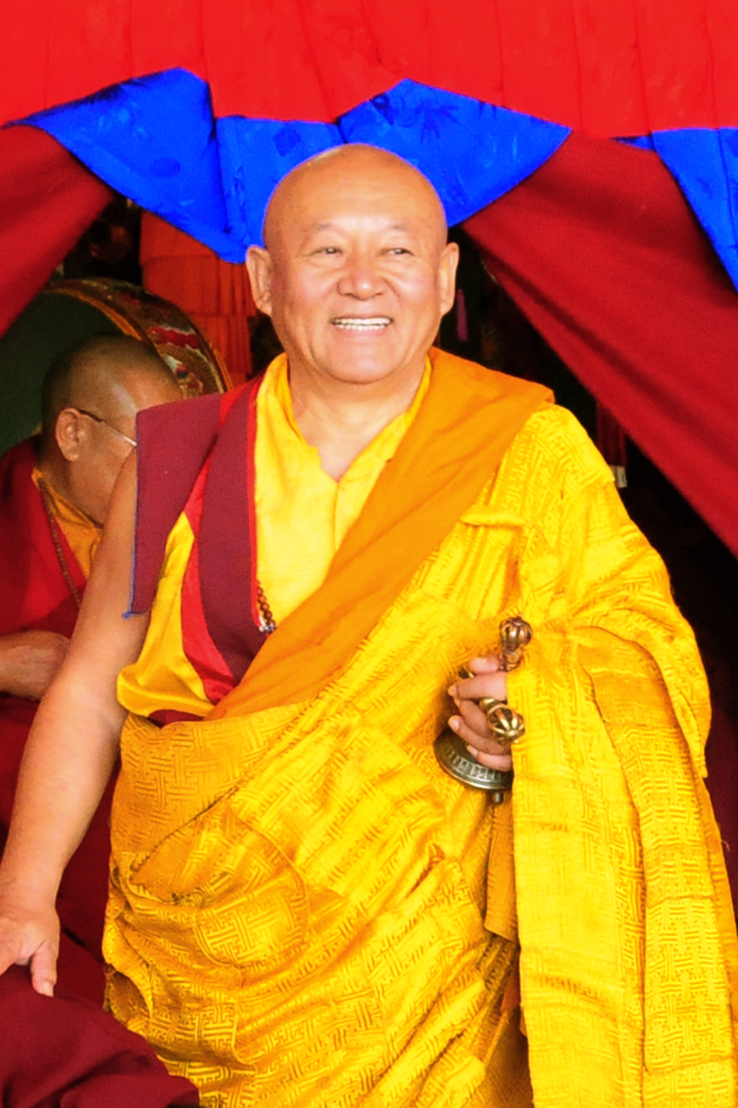 Sua Santità Drikung Kyabgon Chetsang Rinpoche: Saggezza e compassione vengono sviluppate separatamente e si uniscono nella pratica per ottenere la buddità che si realizza solo attraverso la loro unione. 