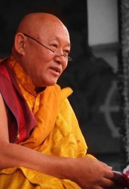 drigung3 His Holiness The Drikung Kyabgön, Chetsang Rinpoche: All phenomena of samsara and nirvana have one taste, one reality.