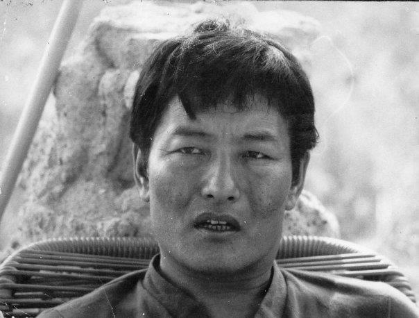 namkhai-norbu-85 Namkhai Norbu Rinpoche: Quello che io insegno è che una delle cose più importanti nella vita di qualsiasi persona è essere presenti, non distratti.