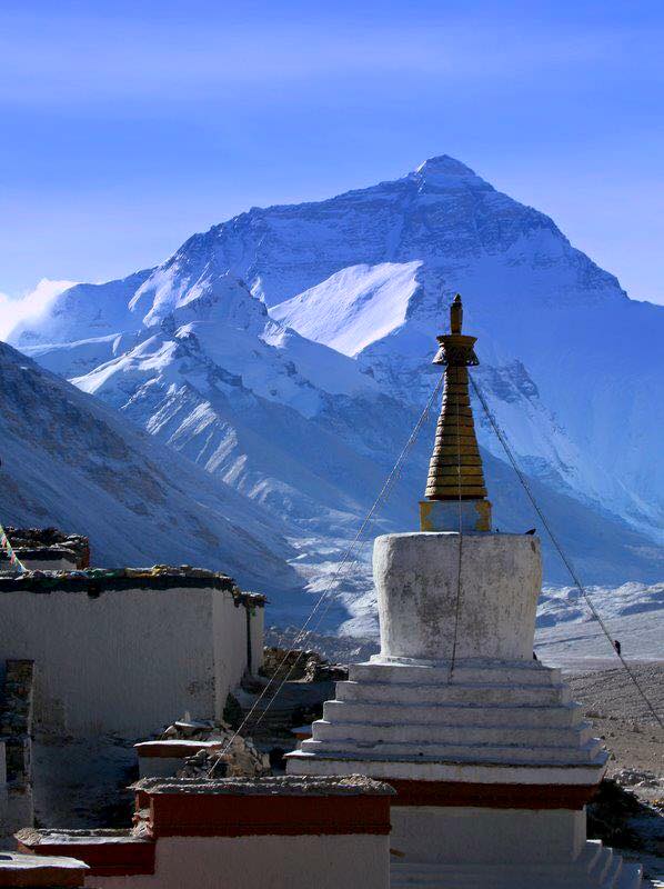 stupa-chomolungma L´idea della rinascita spiegava anche perché le cose avvenute nella mia vita erano successe.