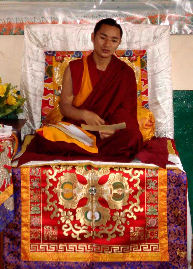 shingsa-rinpoche-il-lama-principale-del-monastero-di-ragya-assediato-dalla-polozia-cinese