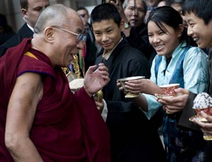 Sua Santità il Dalai Lama festeggiato a Washington dai suoi tibetani