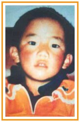 Perché il Governo cinese ha sequestrato il Panchen Lama ed i suoi genitori?