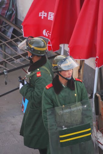 Ovunque in Tibet è capillare il controllo della polizia ed esercito cinese