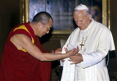 Sua Santità Giovanni Paolo II riceve Sua Santità il Dalai Lama