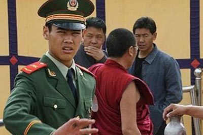 In Tibet continua senza sosta l'arresto di monaci fedeli al Dalai Lama