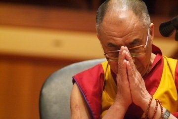 dalailamainprayer