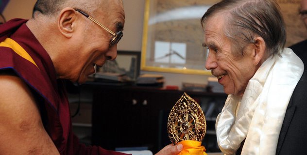 Il recente incontro di Sua Santità il Dalai Lama con Vlakav Havel