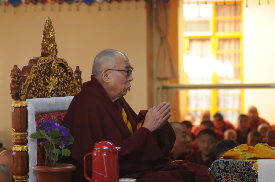 Sua Santità il Dalai Lama presiede alle preghiere per il nono Khalkha Sua Santità Jetsun Dhampa capo spirituale della Mongolia