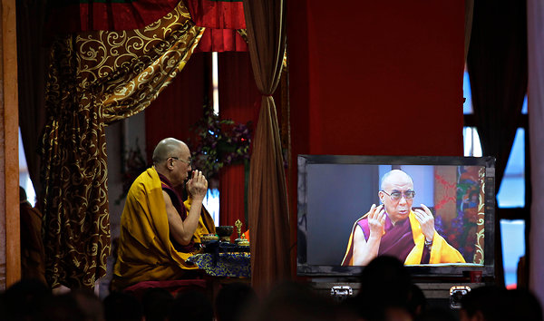 Sua Santità il Dalai Lama conferisce l'iniziazione al Kalachakra a Bodhgaya gennaio 2012