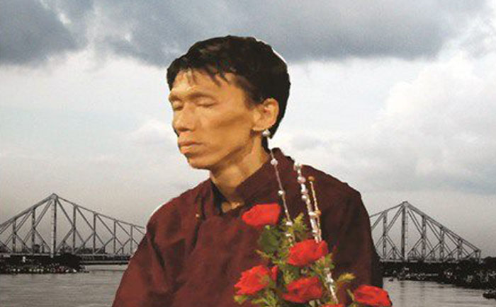 Dhondup Phuntsok, un tibetano di 26 anni si è immolato a Calcutta saltando dal ponte Howrah e gettandosi nel Gange.