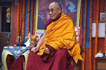 His Holiness the Dalai Lama speaking at the Alice Project Universal Education School in Sarnath, Uttar Pradesh, India, on January 13, 2013. Photo/Jeremy Russell/OHHDL