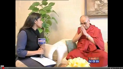 Sua Santità il Dalai lama durnte l'intervista a Time Now