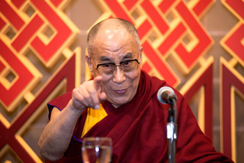 His Holiness the Dalai Lama speaking to members of the press in New Orleans, Louisiana on May 17, 2013. Photo/David G. Speilman