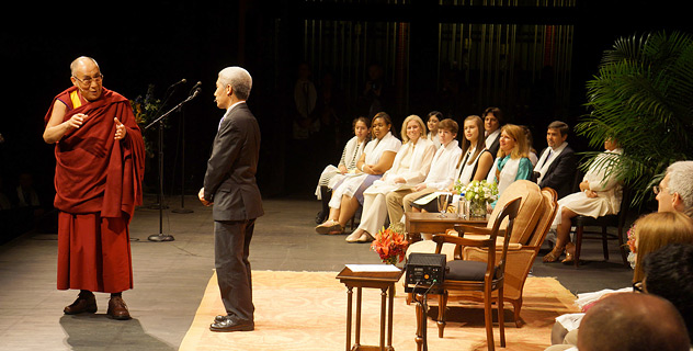 His Holiness the Dalai Lama speaking to a group of middle and high school students at the Kentucky Center for Arts in Louisville, Kentucky on May 21, 2013. Photo/Jeremy Russell/OHHDL