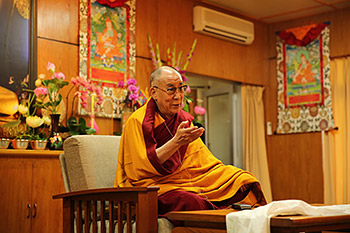 His Holiness the Dalai Lama speaking to a group from Vietnam at his residence in Dharamsala, India on November 7, 2013. Photo/Dang Tran Dung