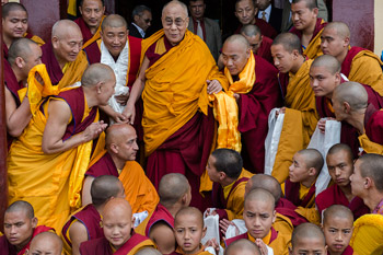 His Holiness the Dalai Lama with the monks of Jhonang Takten Phuntsok Choeling monastery in Shimla, HP, India on March 18, 2014. Photo/Tenzin Choejor/OHHDL 