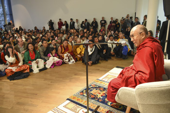 His Holiness the Dalai Lama addressing members of the local Tibetan community at the Museum for Modern Art in Frankfurt, Germany on May 15, 2014. Photo/Manuel Bauer