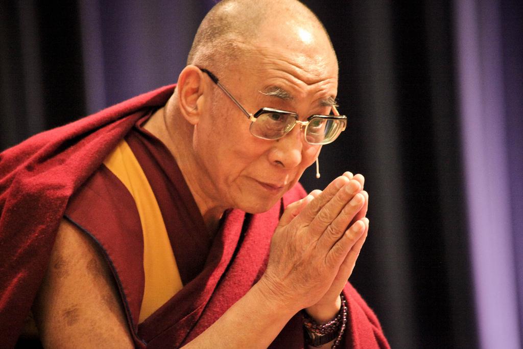 Sua Santità il Dalai Lama: "C'è bisogno di un tipo di educazione in grado di cambiare noi stessi”