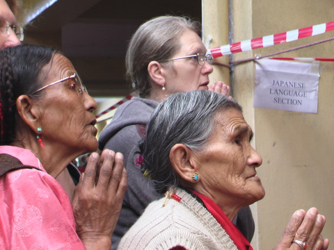 Tibetani devoti a Sua Santità