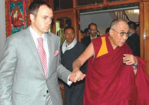 His Holiness the Dalai Lama warmly welcomed at Leh airport by Chief Minister Omar Abdullah