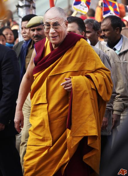 Sua santità il Dalai Lama: "Coloro che hanno fede in un Dio creatore possono pensare che siccome il Dio creatore ha creato gli altri proprio come loro stessi, proprio per questo non è corretto danneggiarli".