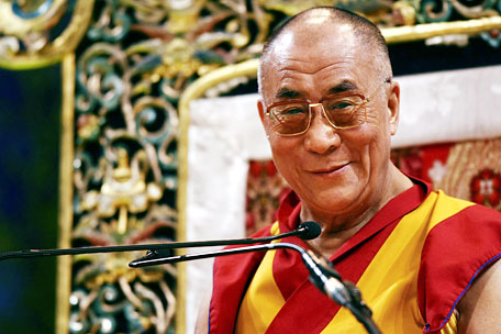 Sua Santità il Dalai Lama: “La  compassione è il vero seme della pace interiore”. 