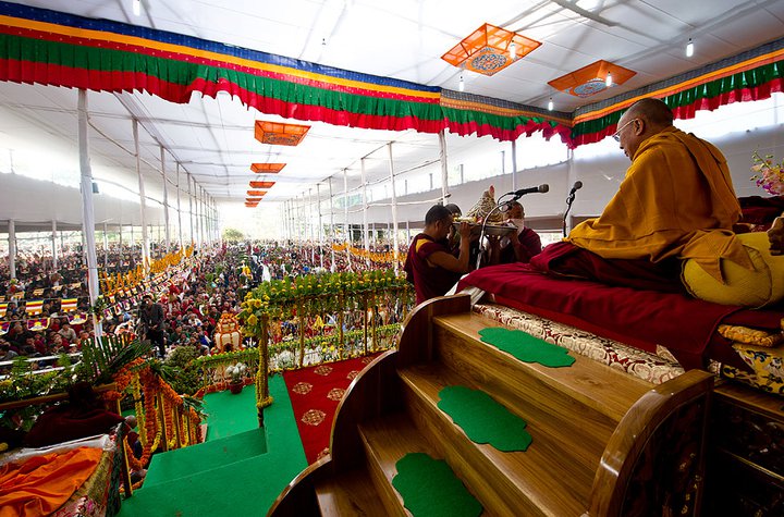 Sua Santitàil Dalai Lama: La vera puja di lunga vita è la meditazione di bodhicitta