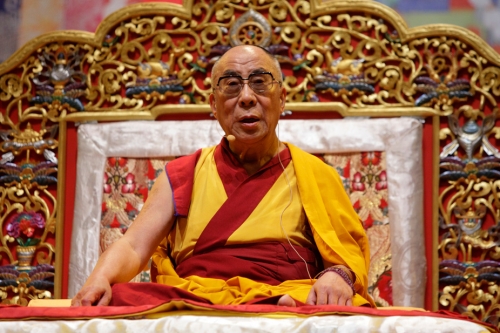 Sua santità il Dalai Lama: "La base della compassione è la responsabilità universale che sorge sulla base della meditazione".