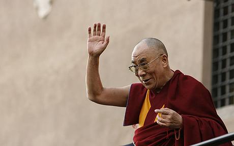 Sua Santità il Dalai Lama: Tutti gli esseri, ciascuno di loro, possiedono insieme qualità e difetti. 