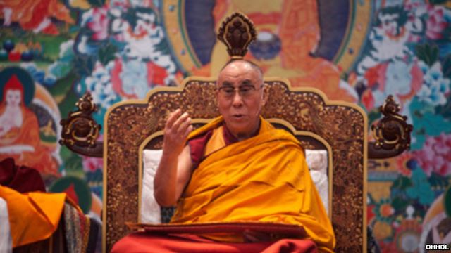 Sua Santità il Dalai Lama: I perfetti maestri sono diventati illuminati attraverso le pratiche. 